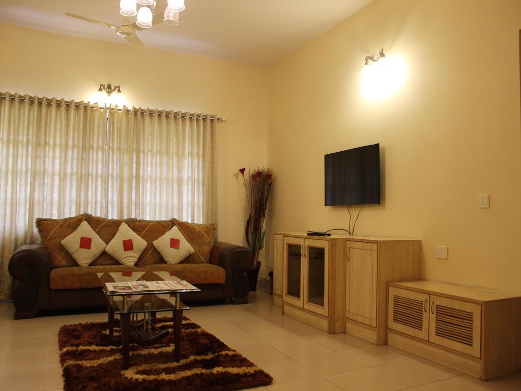 Falcon Suites Residency Road Bangalore Luaran gambar